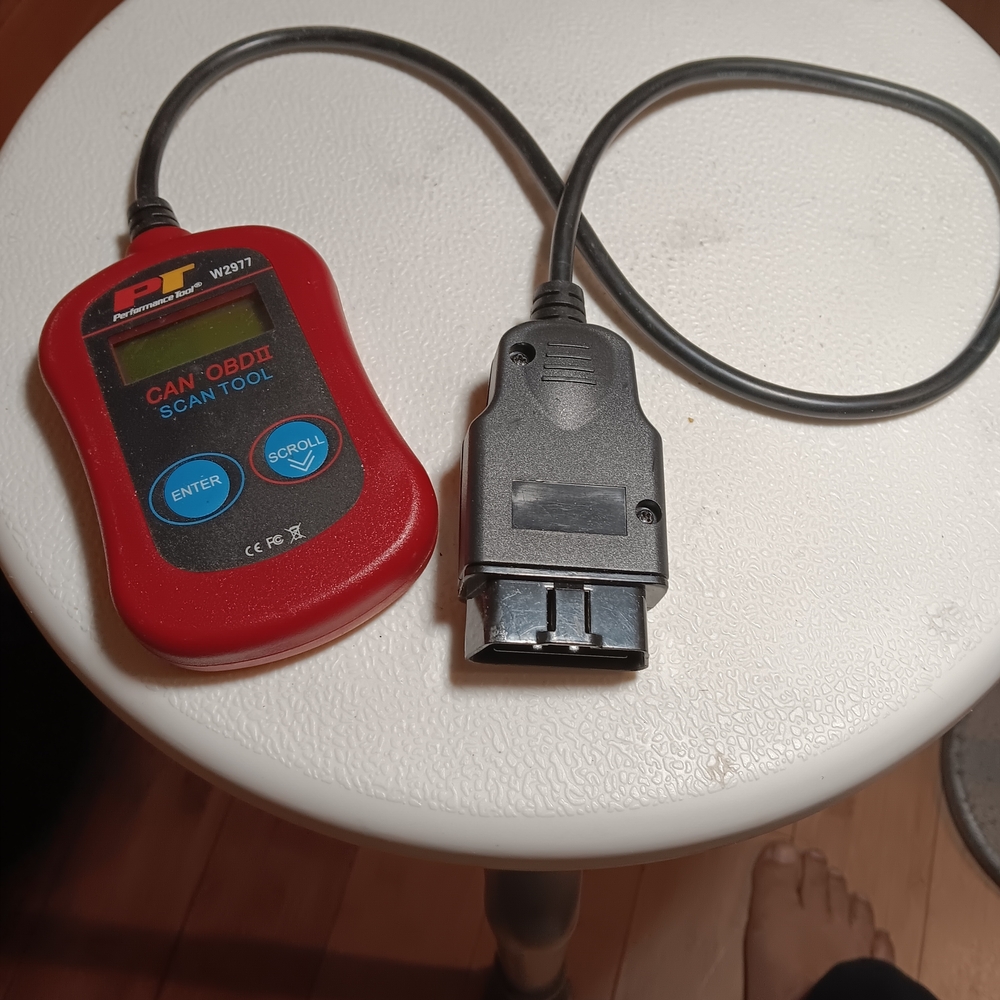 CAN OBDII Scan Tool - Red and Black